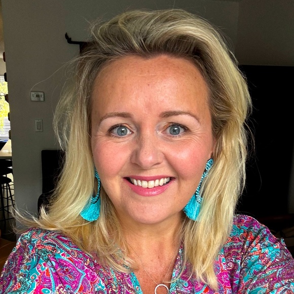 Meet your Posher, Nancy - Picture 1 of 1